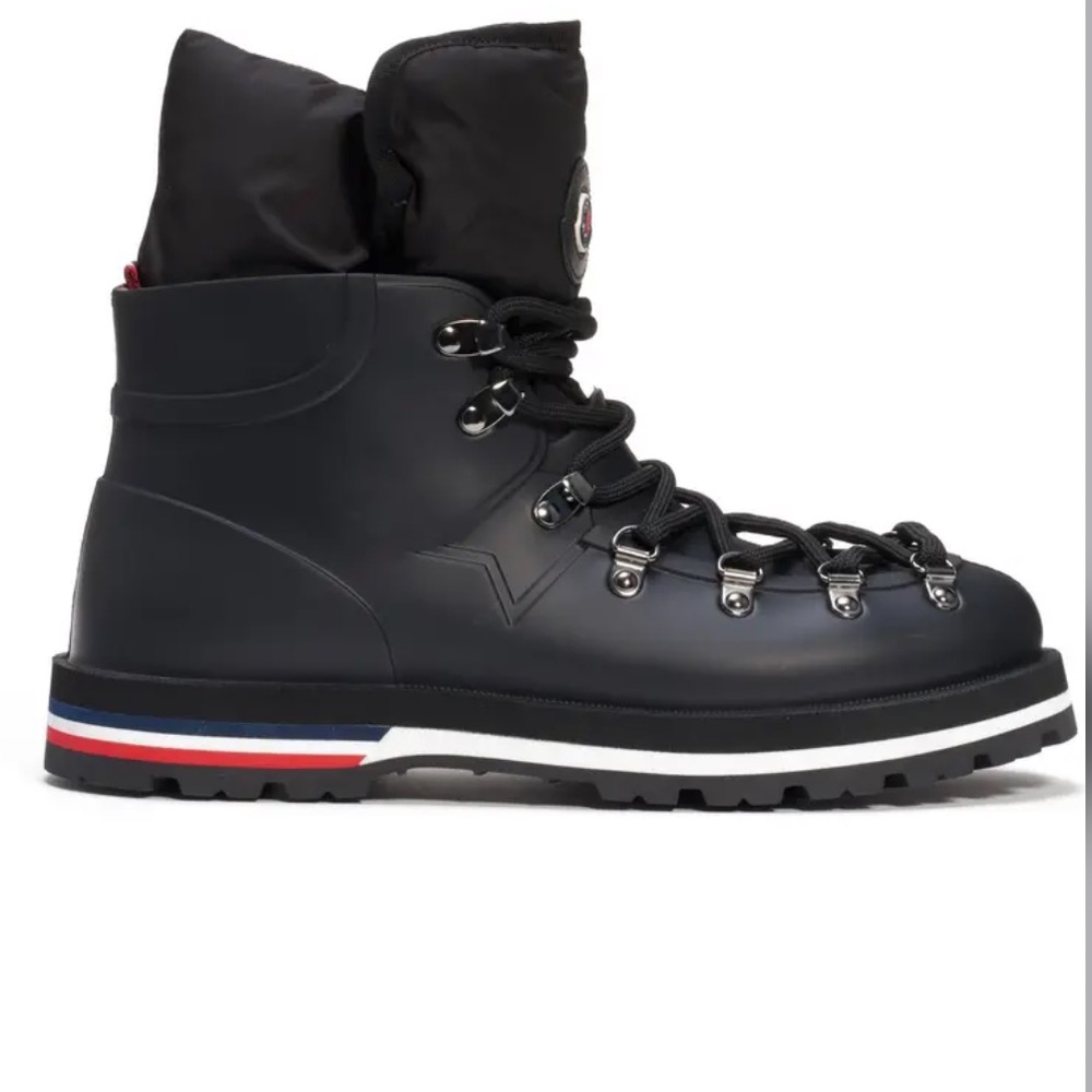 Hold! Moncler Inaya size 39 women puffer boot EUC - Picture 3 of 16